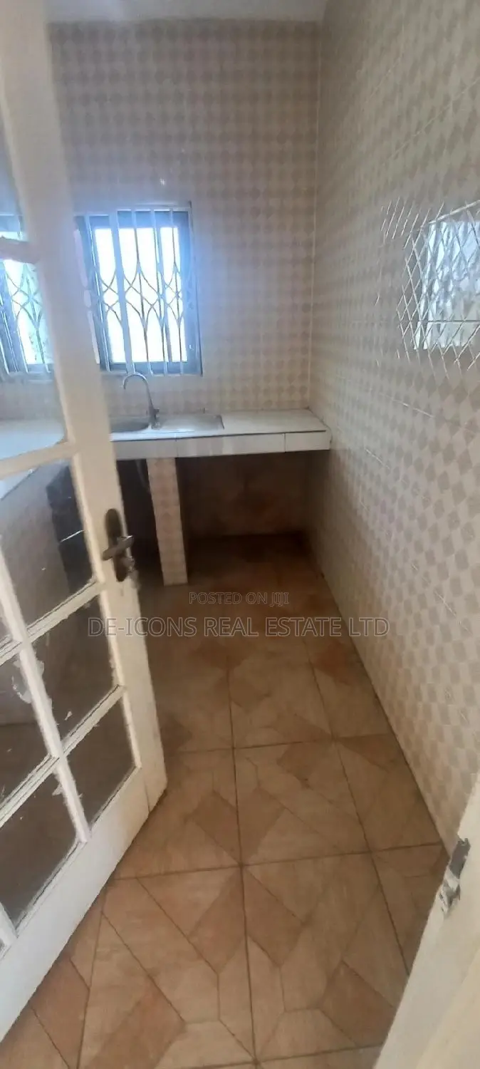 1bdrm Apartment in De-Icons Real Estate, Awutu Senya East Municipal