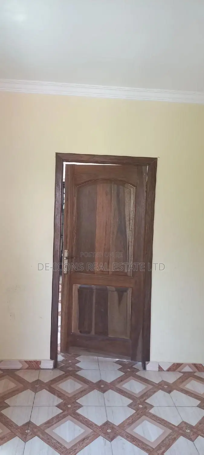 1bdrm Apartment in De-Icons Real Estate, Awutu Senya East Municipal