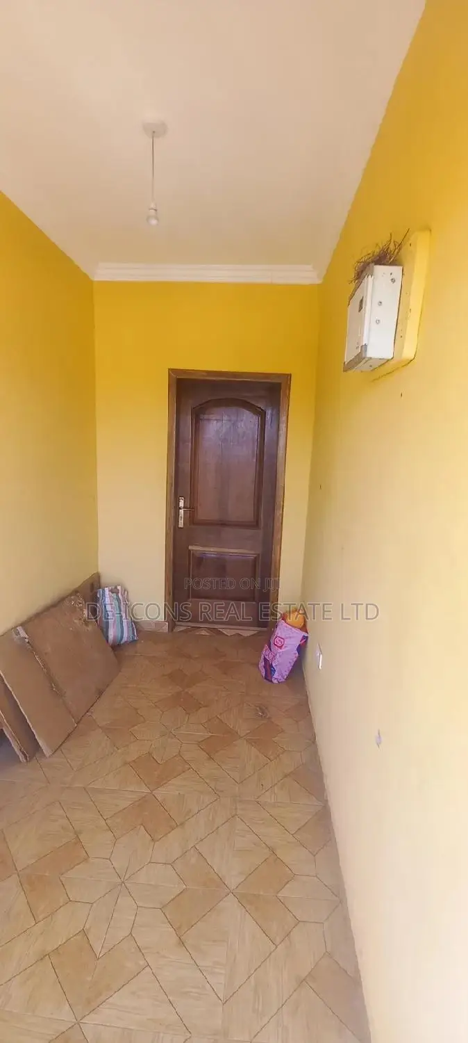 1bdrm Apartment in De-Icons Real Estate, Awutu Senya East Municipal