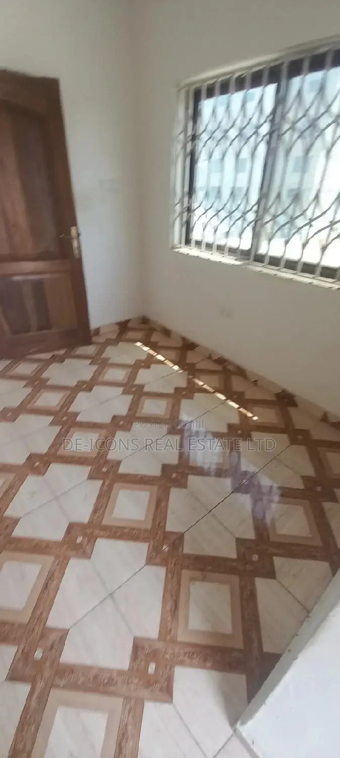 1bdrm Apartment in De-Icons Real Estate, Awutu Senya East Municipal