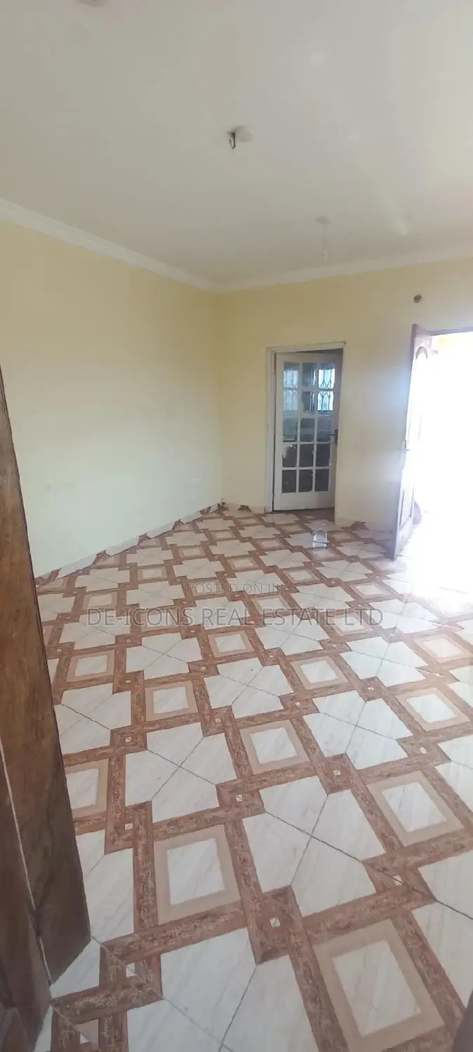 1bdrm Apartment in De-Icons Real Estate, Awutu Senya East Municipal