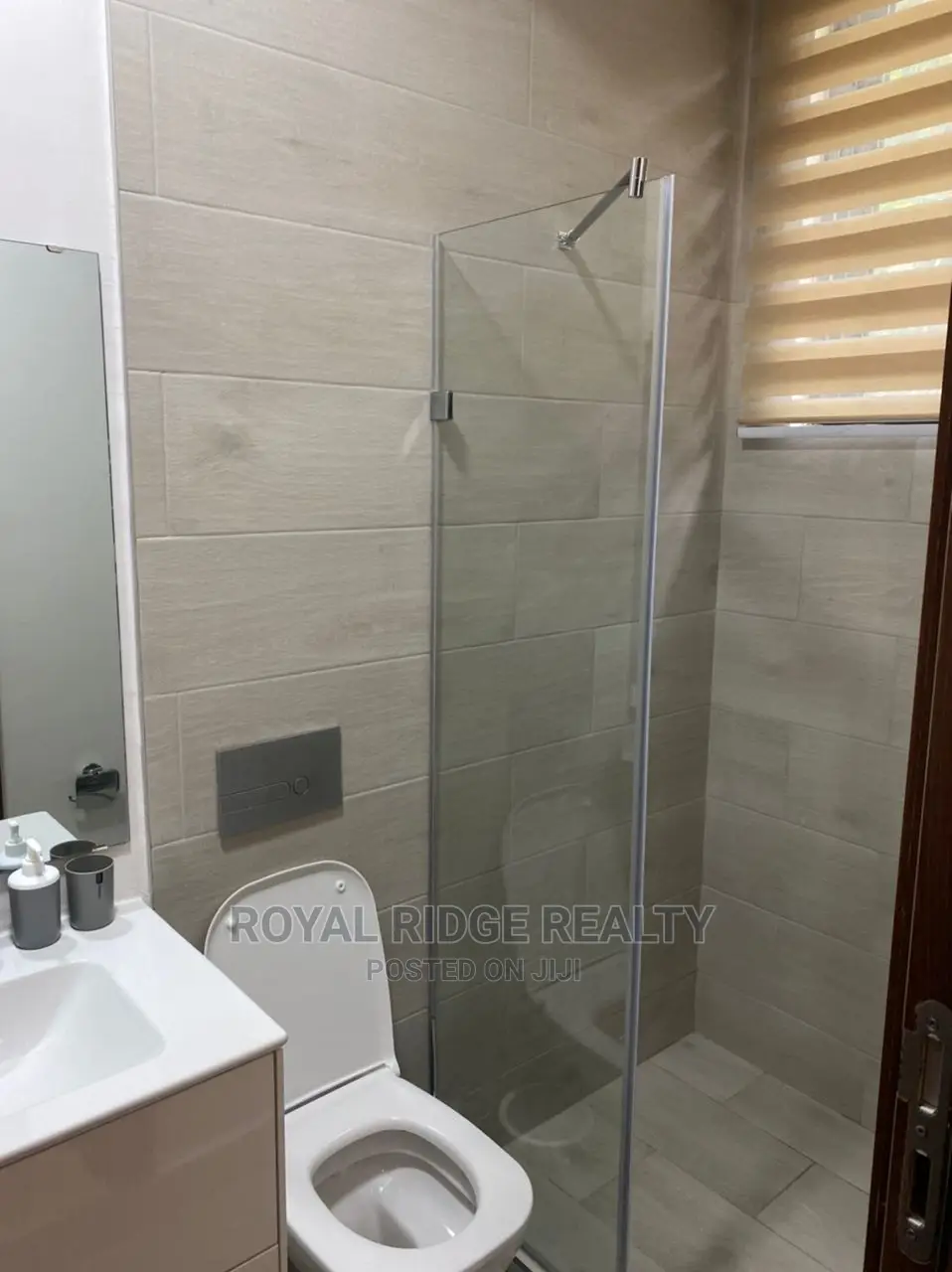 Furnished 1bdrm Apartment in Cantonment, Accra Metropolitan for Sale