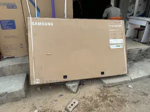 Vivid Crystal Color UHD Smart Samsung 85”Au8000 Slimmest
