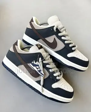 Nike SB Dunk Low