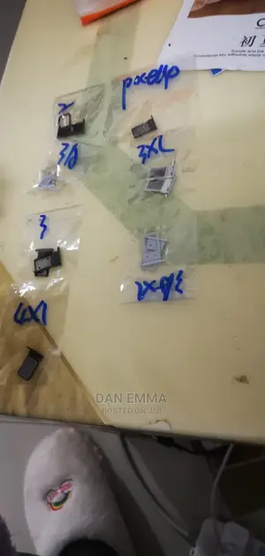 Pixel Sim Tray