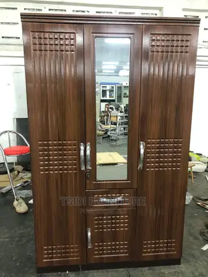 Quality Three Door Wardrobe