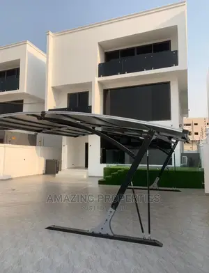 5bdrm House in East Legon for Sale