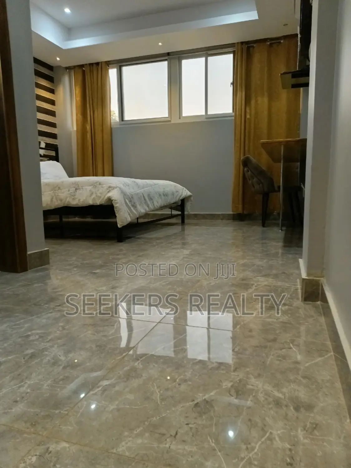 Furnished 1bdrm Apartment in Seekers Realty, Oxford Street for rent