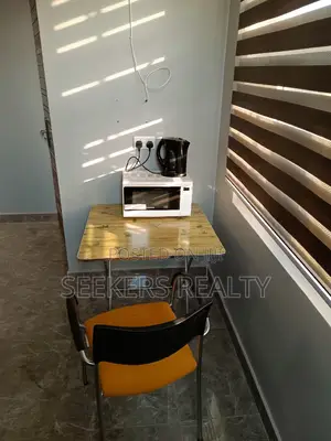 Furnished 1bdrm Apartment in Seekers Realty, Oxford Street for rent