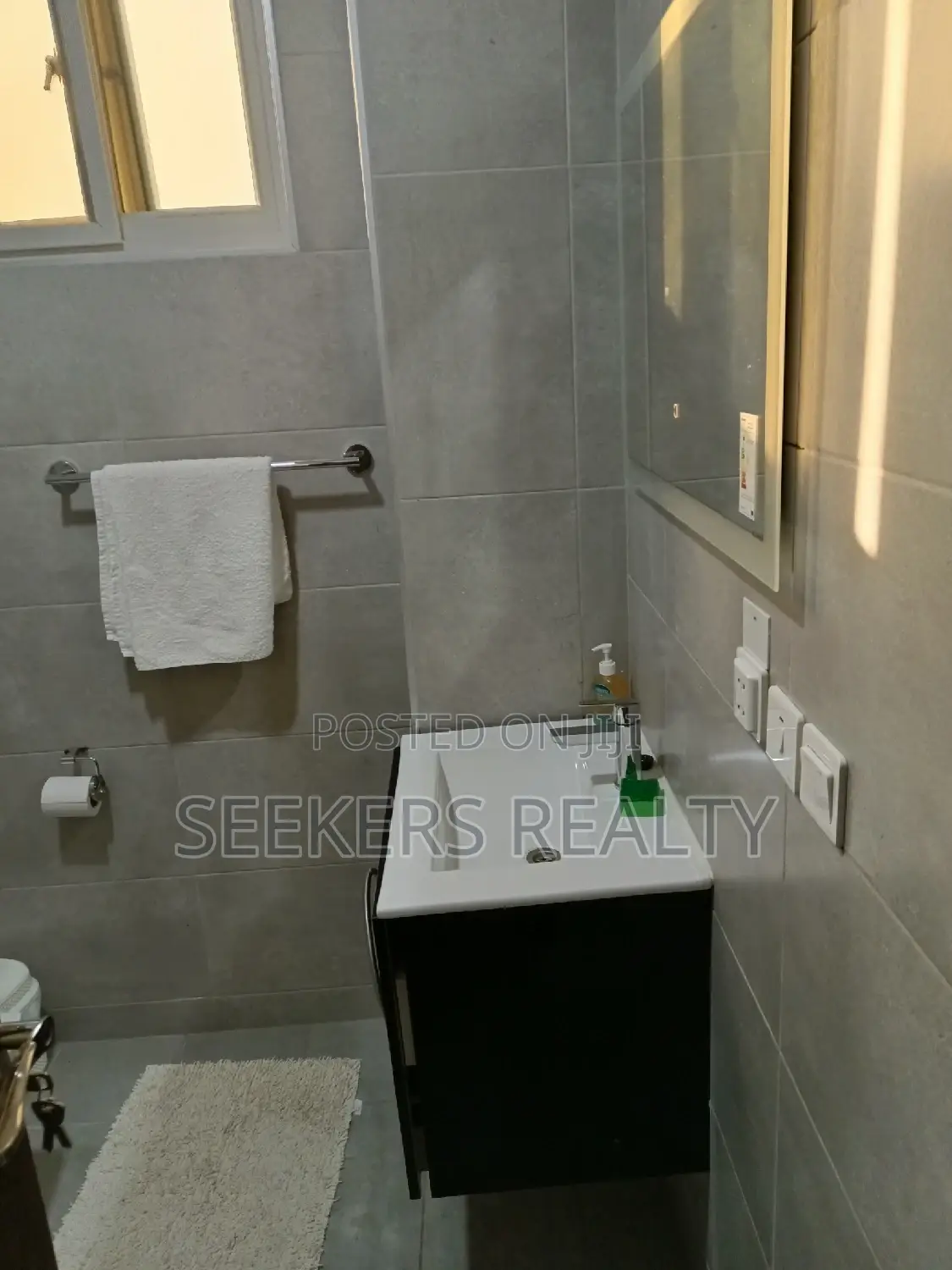 Furnished 1bdrm Apartment in Seekers Realty, Oxford Street for rent