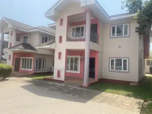 4bdrm Townhouse / Terrace in Royal Footprints, East Legon for Rent