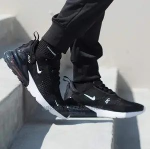 Airmax 270 Black/White