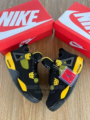 Air Jordan 4