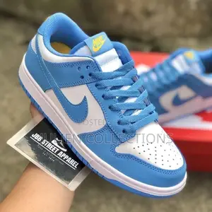 Nike SB Dunk Low