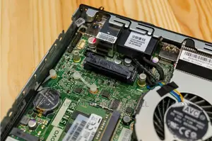 Lenovo ThinkCentre M910 SFF 16GB Intel Core I5 SSD 256GB