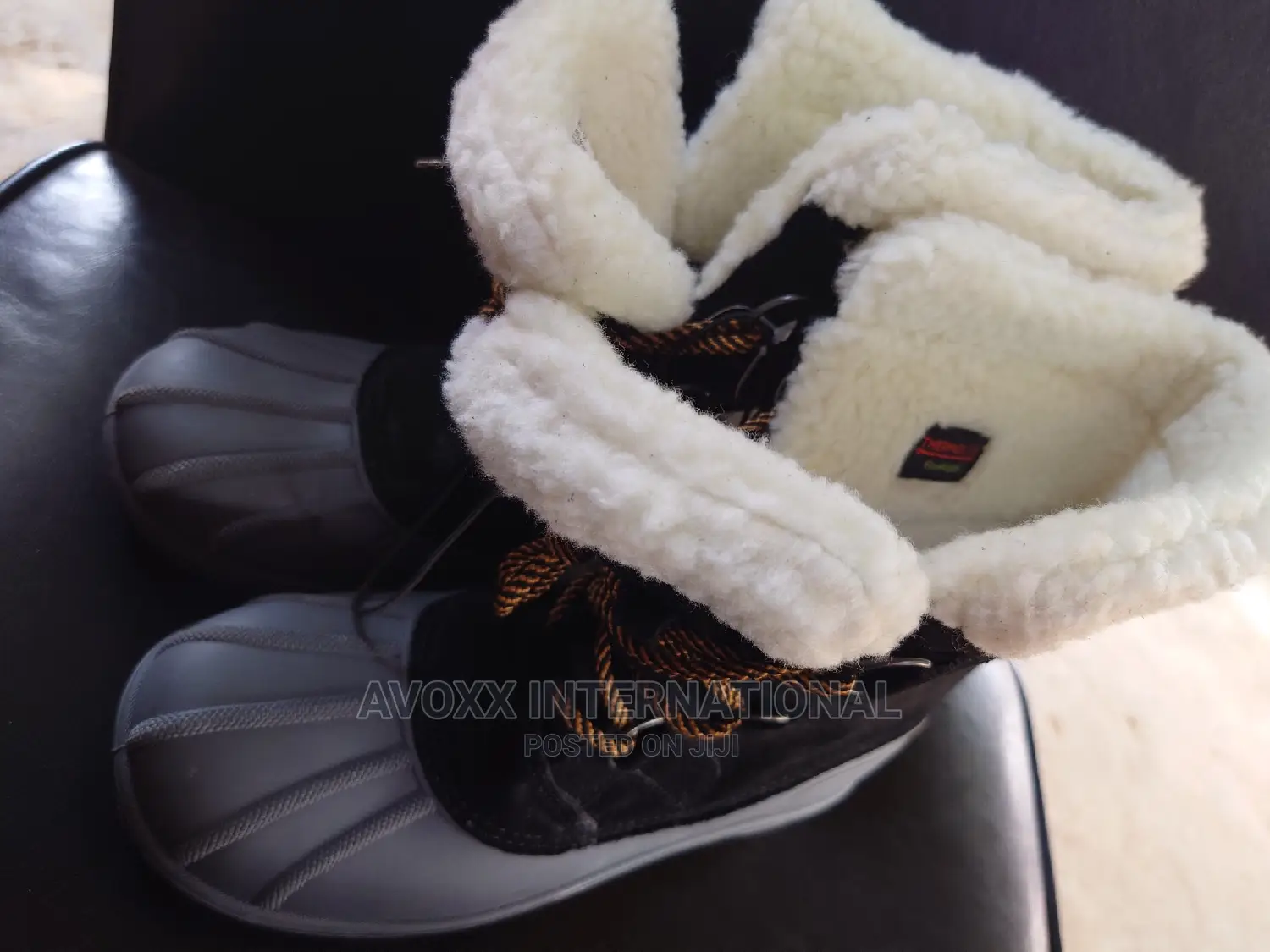 Boys Boots Black Suede Faux Sheep Fur Size 38 Cat Jack