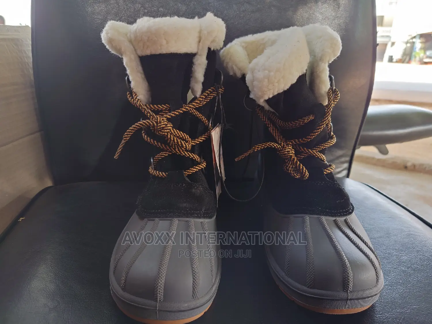 Boys Boots Black Suede Faux Sheep Fur Size 38 Cat Jack