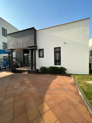 3bdrm House in East Legon for Rent