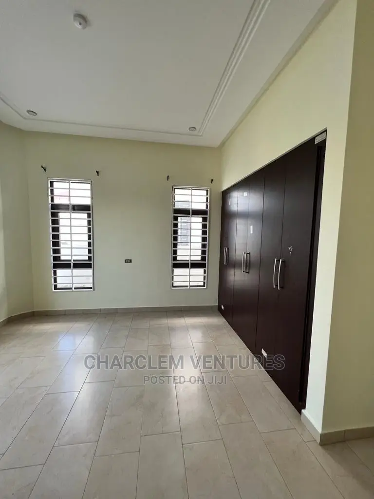 3bdrm House in East Legon for Rent