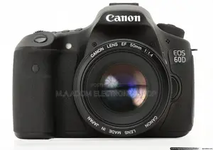 Canon Eos 60d Camera With 18-135mm Lens