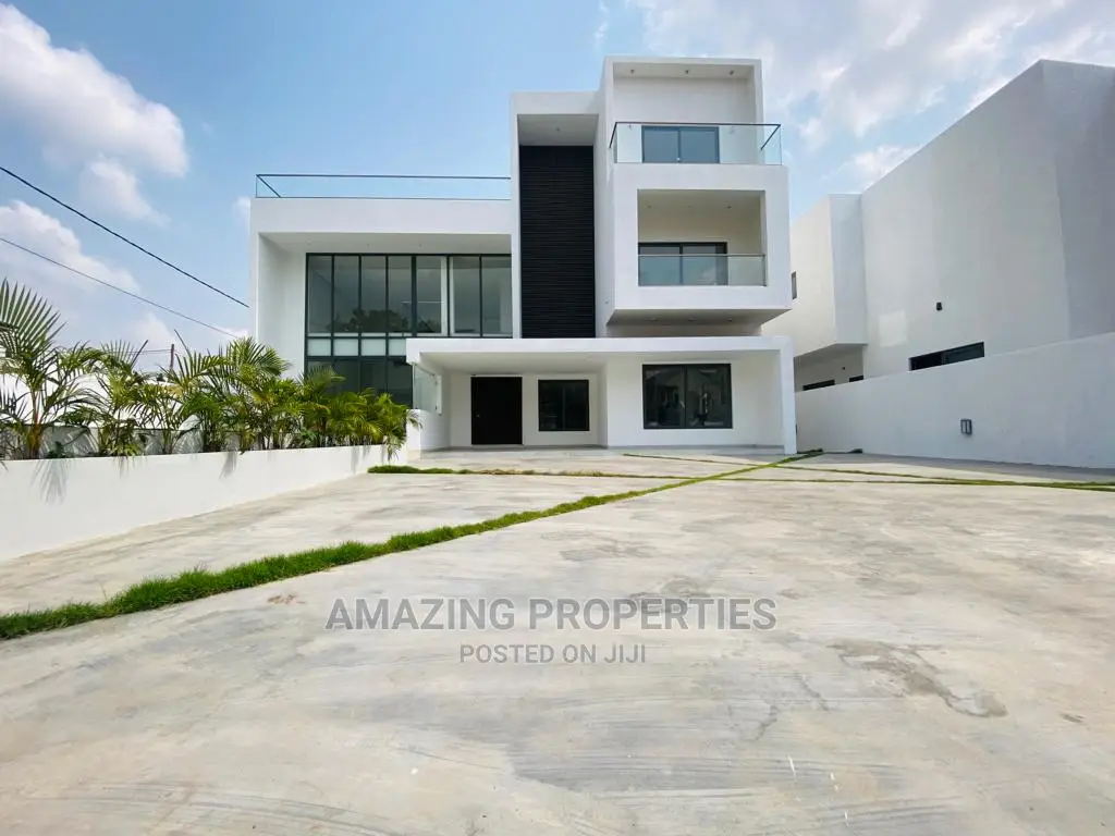 5bdrm House in East Legon for Sale