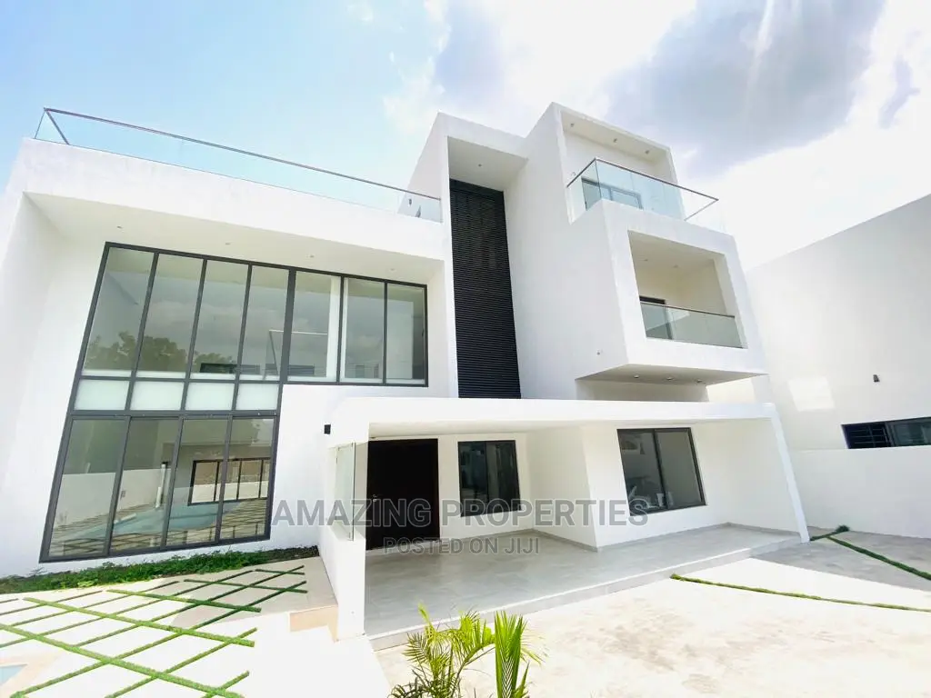 5bdrm House in East Legon for Sale