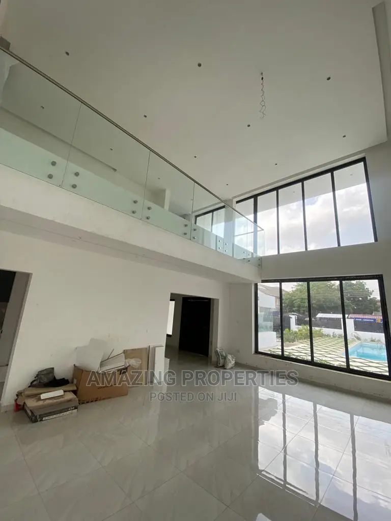 5bdrm House in East Legon for Sale