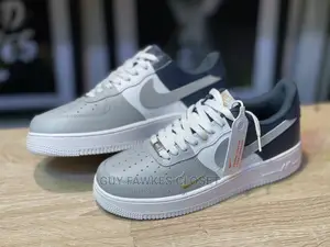 Nike Air Force 1