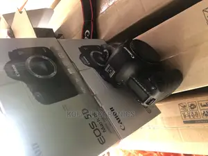 Canon EOS 5D Mark III With Shooting Modes(HDR)