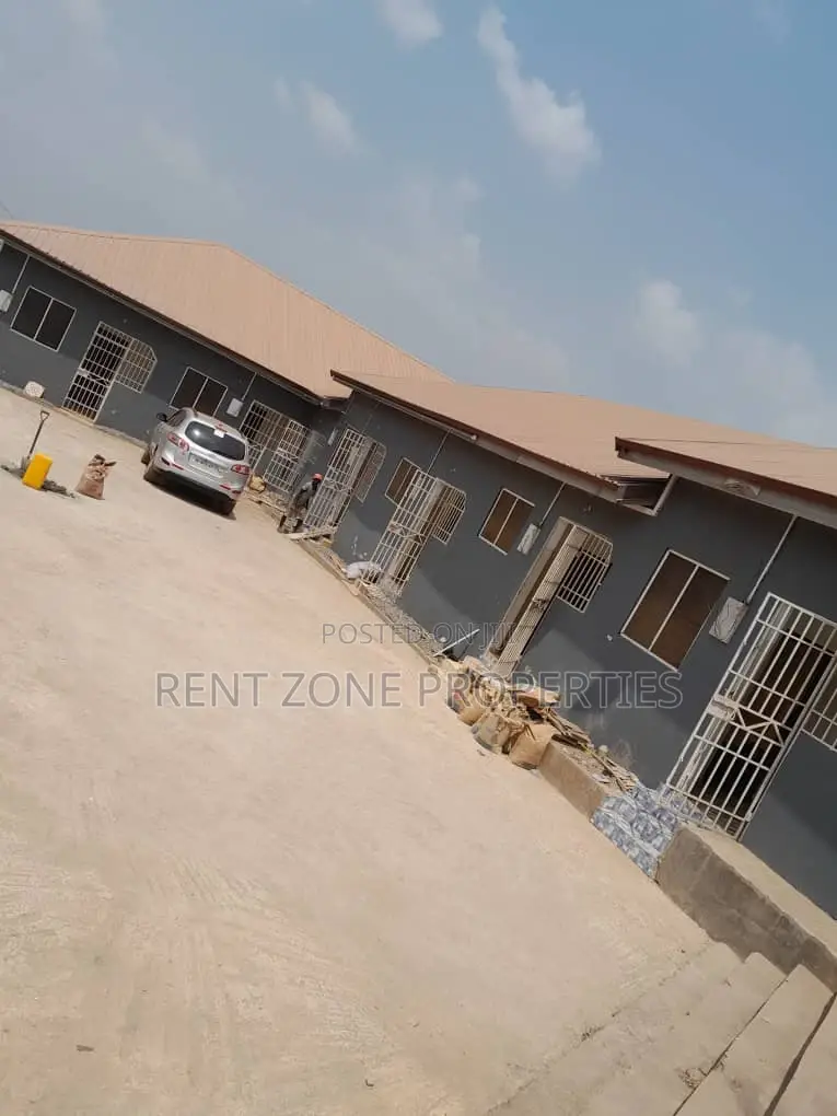 1bdrm Apartment in Ofankor for rent