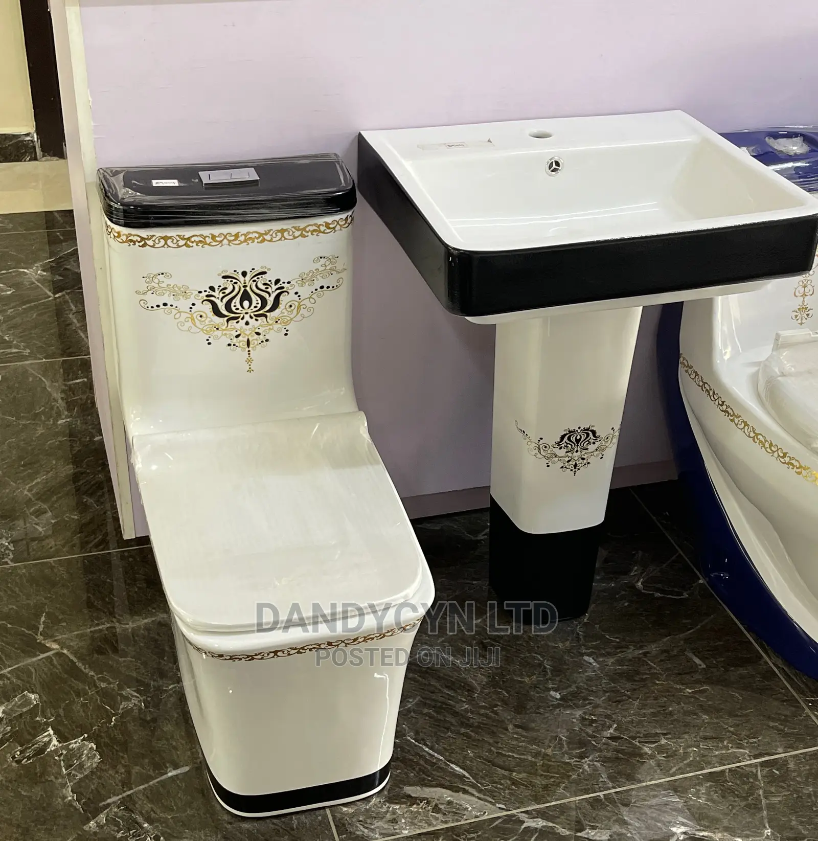 Water Closet With Wash Hand Basin