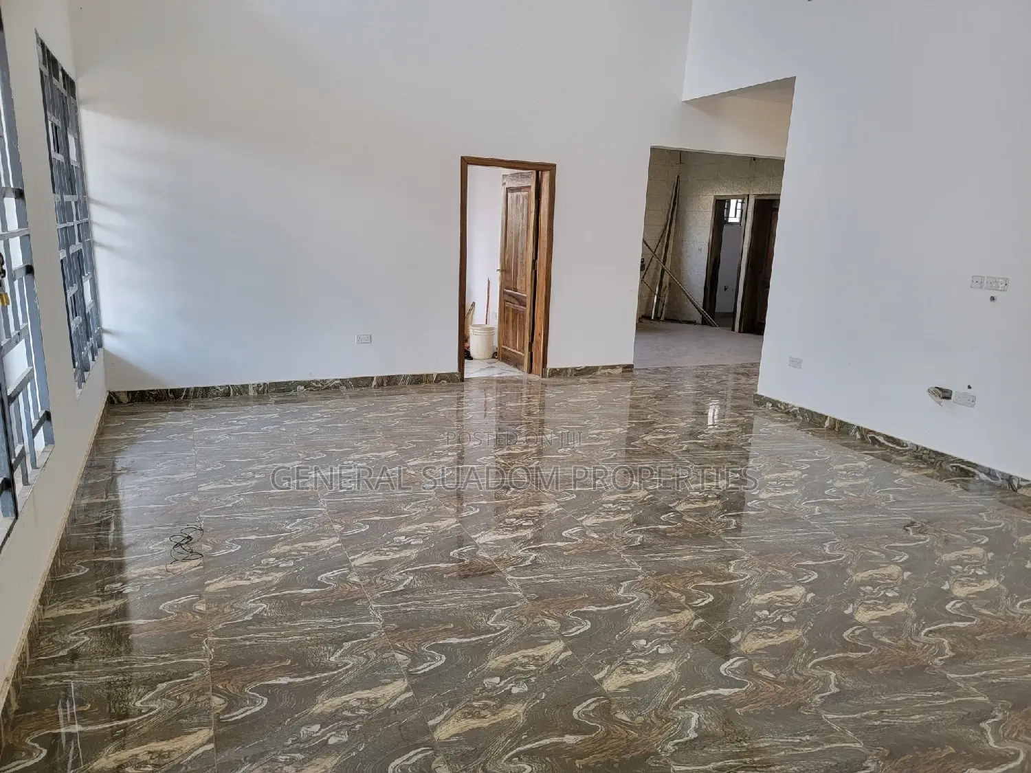 6bdrm Duplex in Suadom Properties, Baatsona Total for Sale