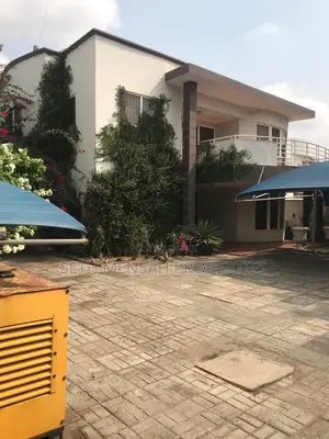 4bdrm House in Achimota for Sale