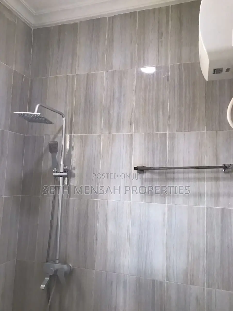 3bdrm House in Achimota for Rent