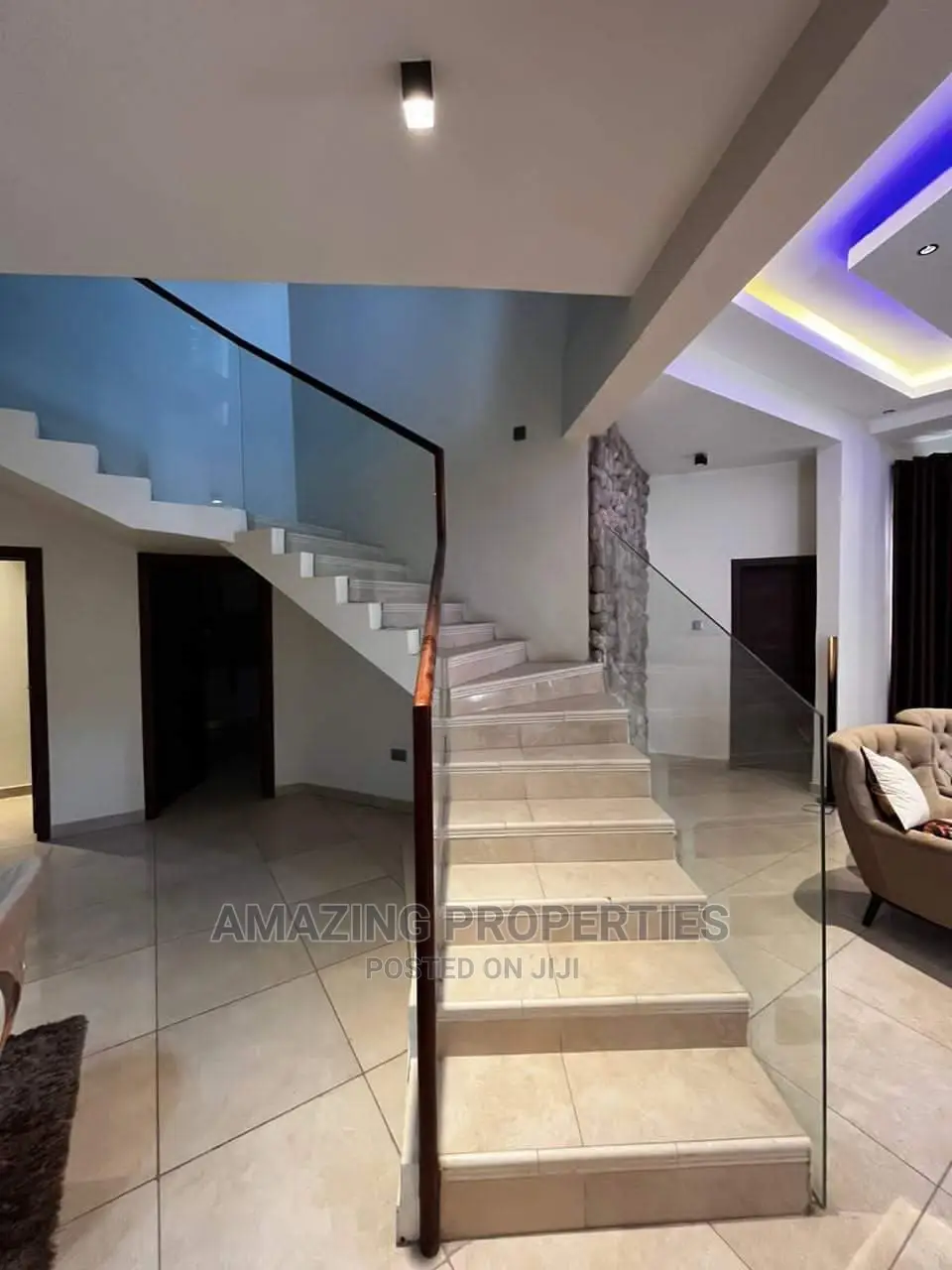 4bdrm House in Adjiriganor for Rent