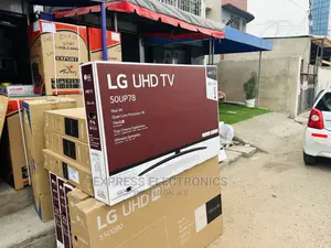 Smart Diagonal Clear LG Ultra Light 50”UHD 50UP7800