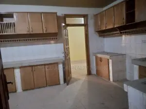 3bdrm Apartment in Community 18 Estate, Spintex for rent