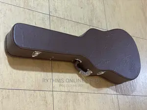 Yamaha Acoustic Guitar With Solid Leathercase