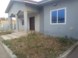 3bdrm House in Achimota for Sale