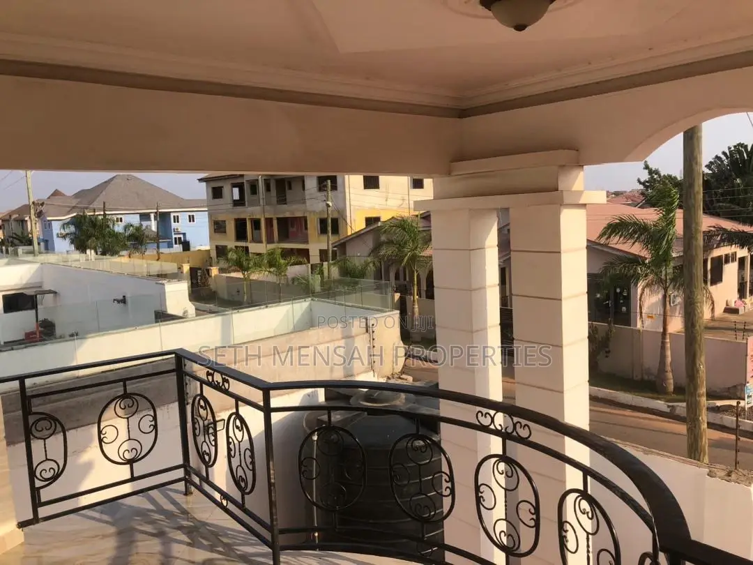 4bdrm House in Adjiriganor for Rent