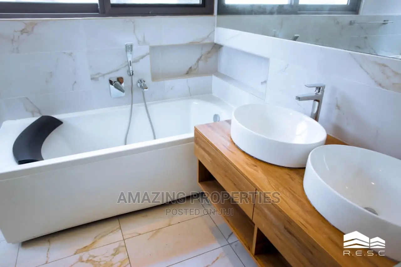 4bdrm House in Cantonments for Sale