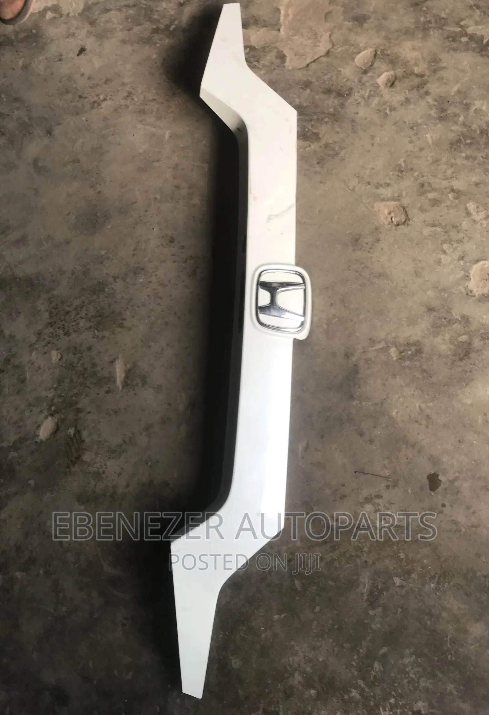 Honda Accord 2018 Boot Moulding