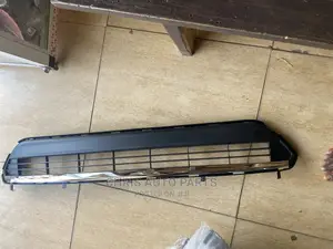 Toyota Highlander 11-13 Bumper Grille