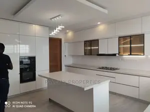 4bdrm House in Atasamanso, Kumasi Metropolitan for Sale
