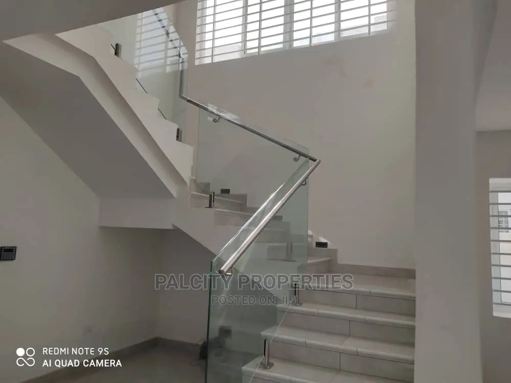 4bdrm House in Atasamanso, Kumasi Metropolitan for Sale