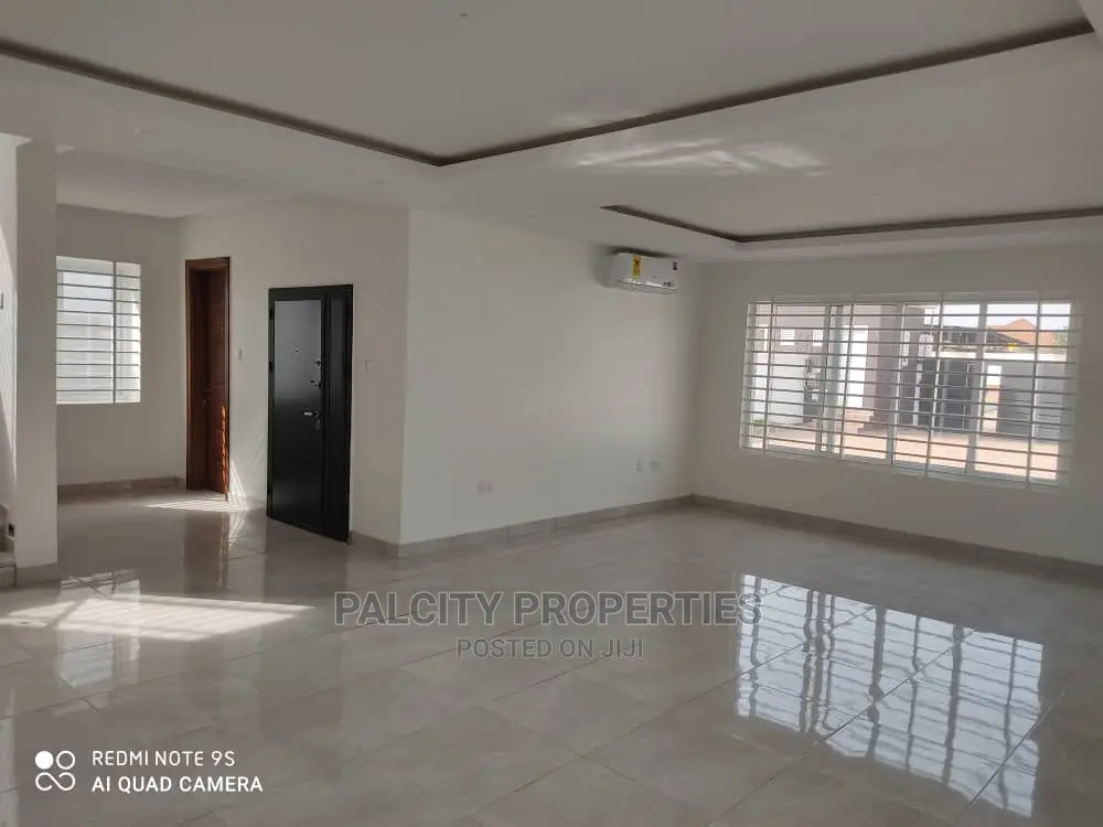 4bdrm House in Atasamanso, Kumasi Metropolitan for Sale