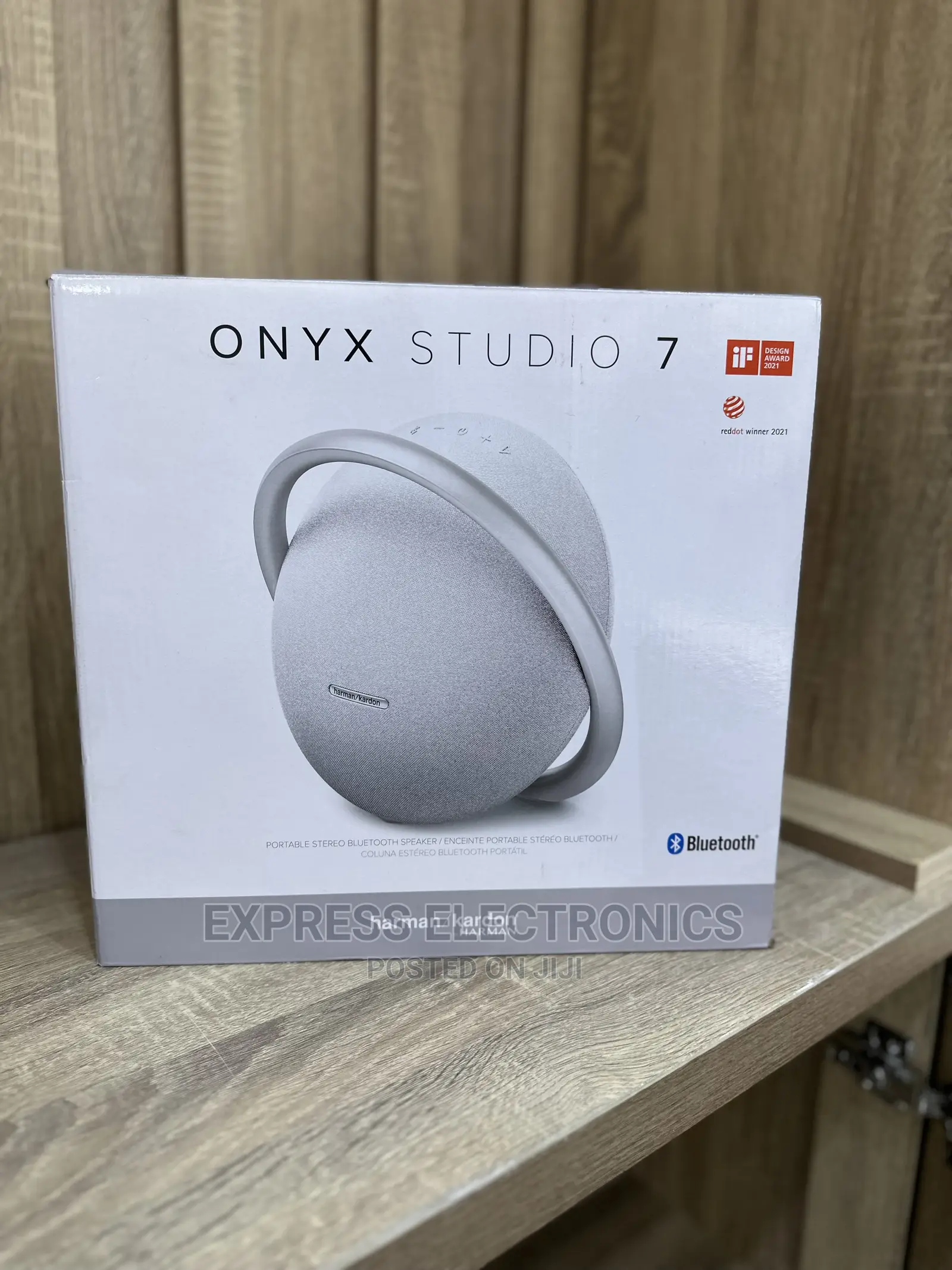 Bluetooth Wireless Connection Potable Onyx 7