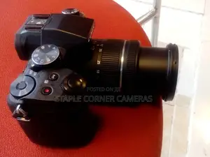 Panasonic Lumix G80 + 14-42mm Lens