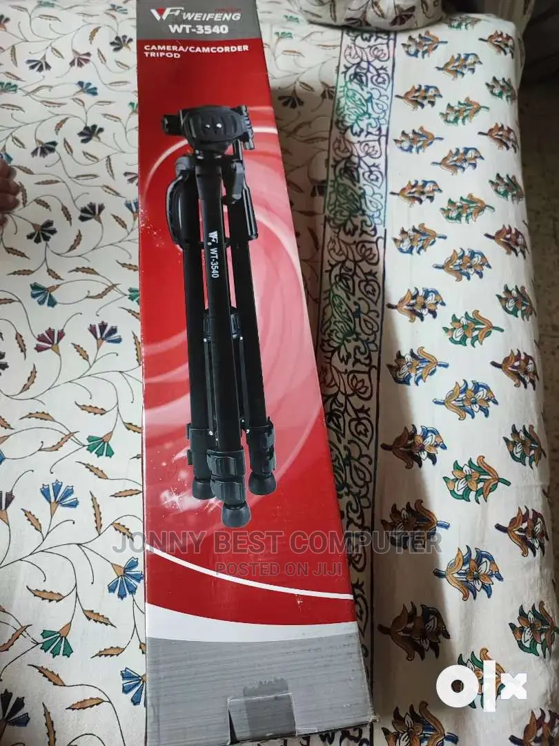 WF-3540 Phone and Camera Tripod