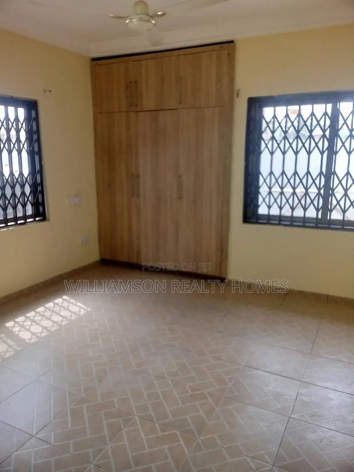 3bdrm House in Community 18, Spintex for rent